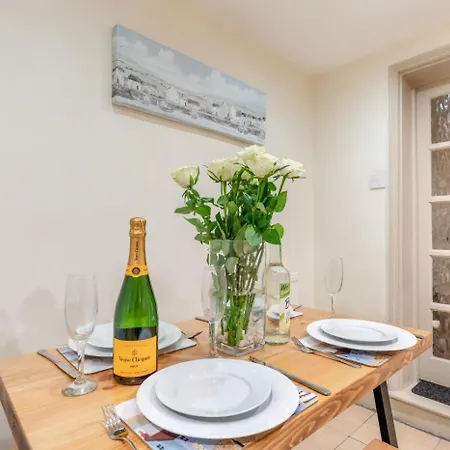 بيت للعطل 3 Bed In Whitby Oc-P30284 *