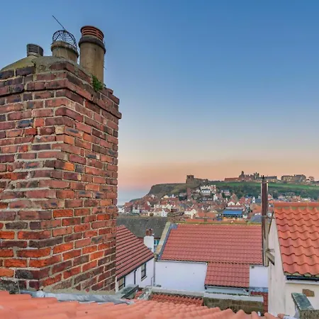 3 Bed In Whitby Oc-P30284 *